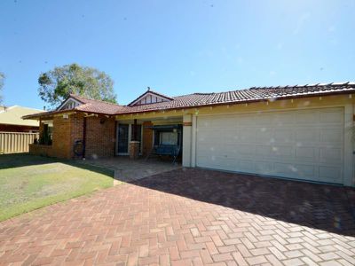 8 Rossetti Court, North Lake