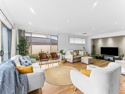 25 Grasstree Avenue, Woongarrah