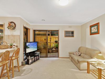10 Fenland Court, Highton