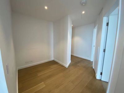 2708 / 82 Hay Street, Haymarket