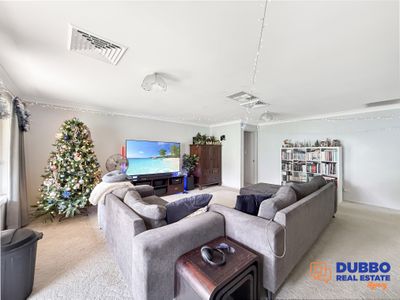 15 Dulhunty Avenue, Dubbo