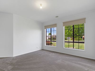 14 Thornley Court, Sale