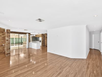 20 Northmore Crescent, Winthrop