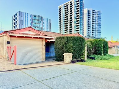 4 / 5-7 Helm Street, Mount Pleasant