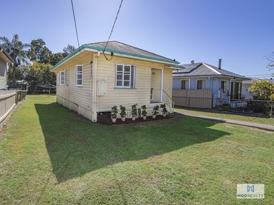 202 Glebe Road, Booval