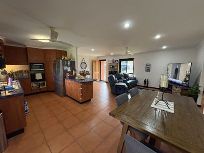 33 Wheeler Drive, Glenella