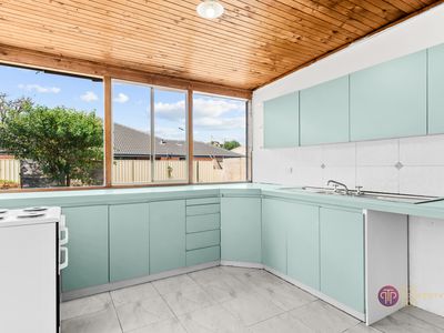 8 Lena Street, Beckenham