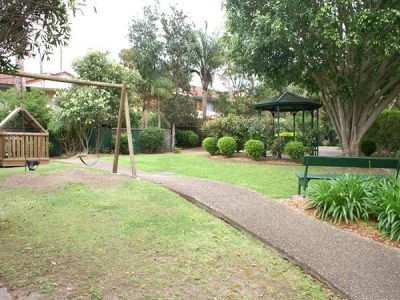 9 / 28 Macpherson Street, Warriewood