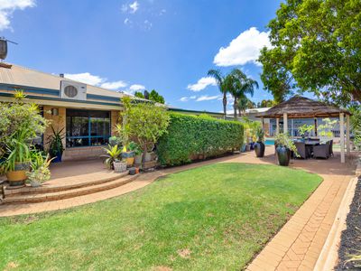 31 Gatacre Drive, Somerville