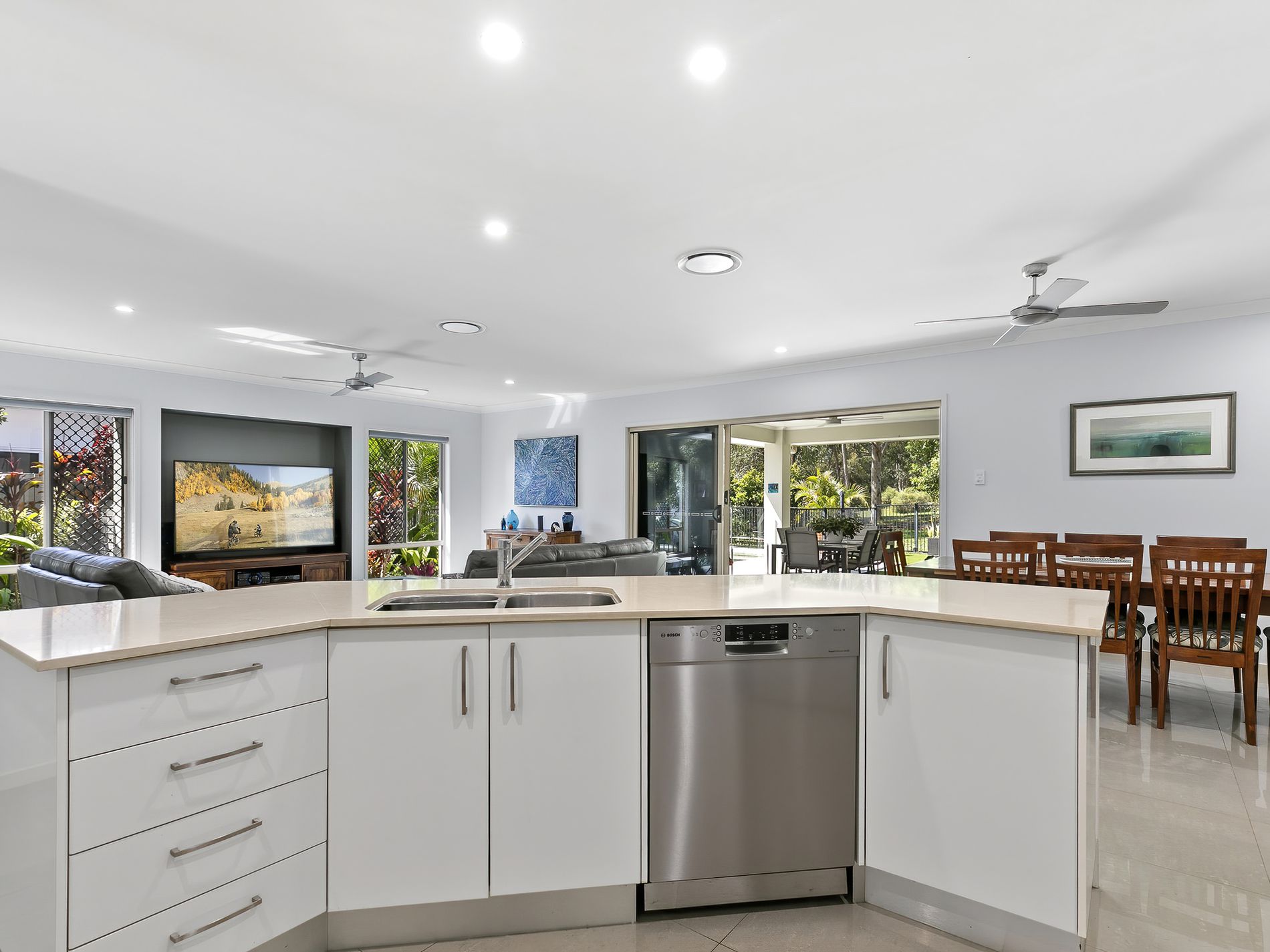 69 The Avenue, Peregian Springs