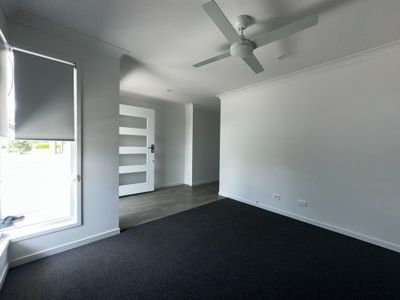 13 Venice Cres, Redbank