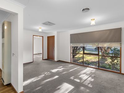 5 Priestley Crescent, Seymour