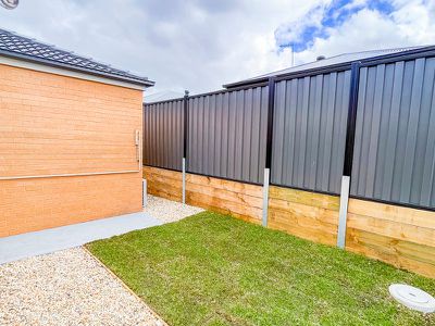 23 Akashi Crescent, Craigieburn