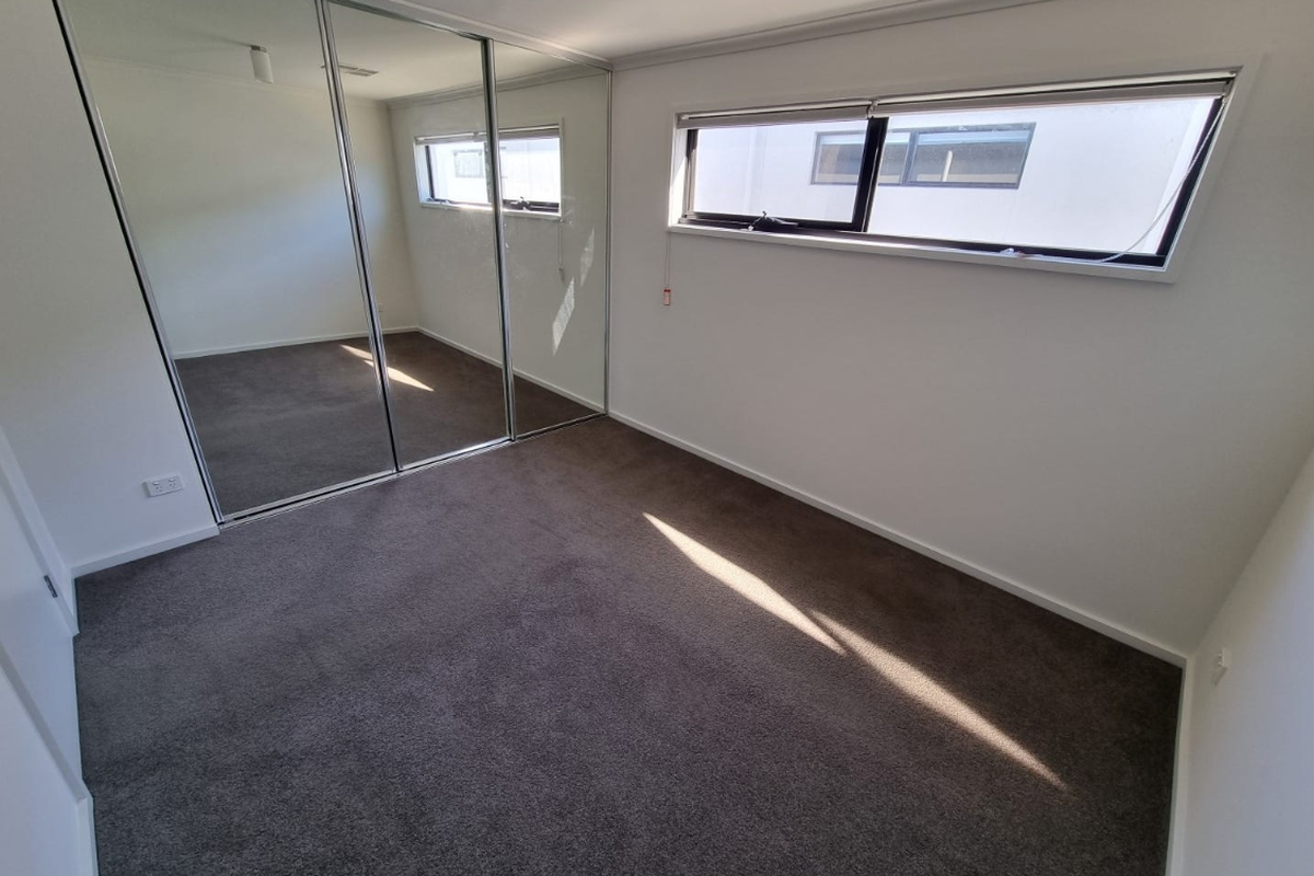 36 Trainer Street, St Clair