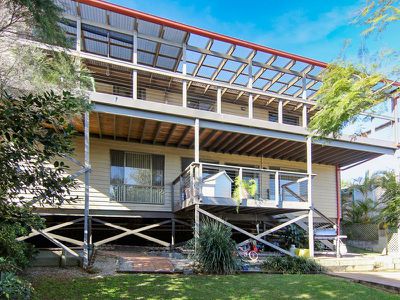 30 Belton Way, Forster