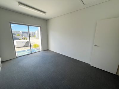 30 / 75 Waterway Drive, Coomera