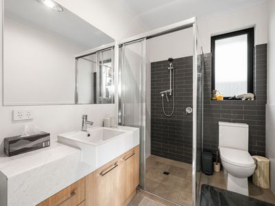 1 Indarra Street, Taperoo