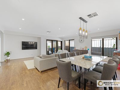 6 Tesla Grange, Clyde North