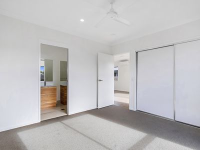1 / 8 Xenia St, Pimpama