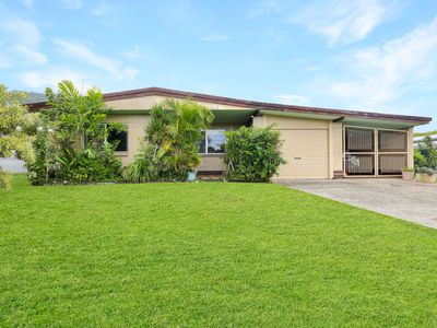 2 Dahlia Close, Mooroobool