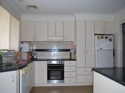 16 Rogers Avenue, Kanahooka