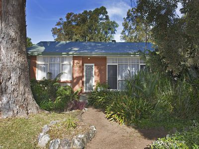2 The Esplanade, Oak Flats