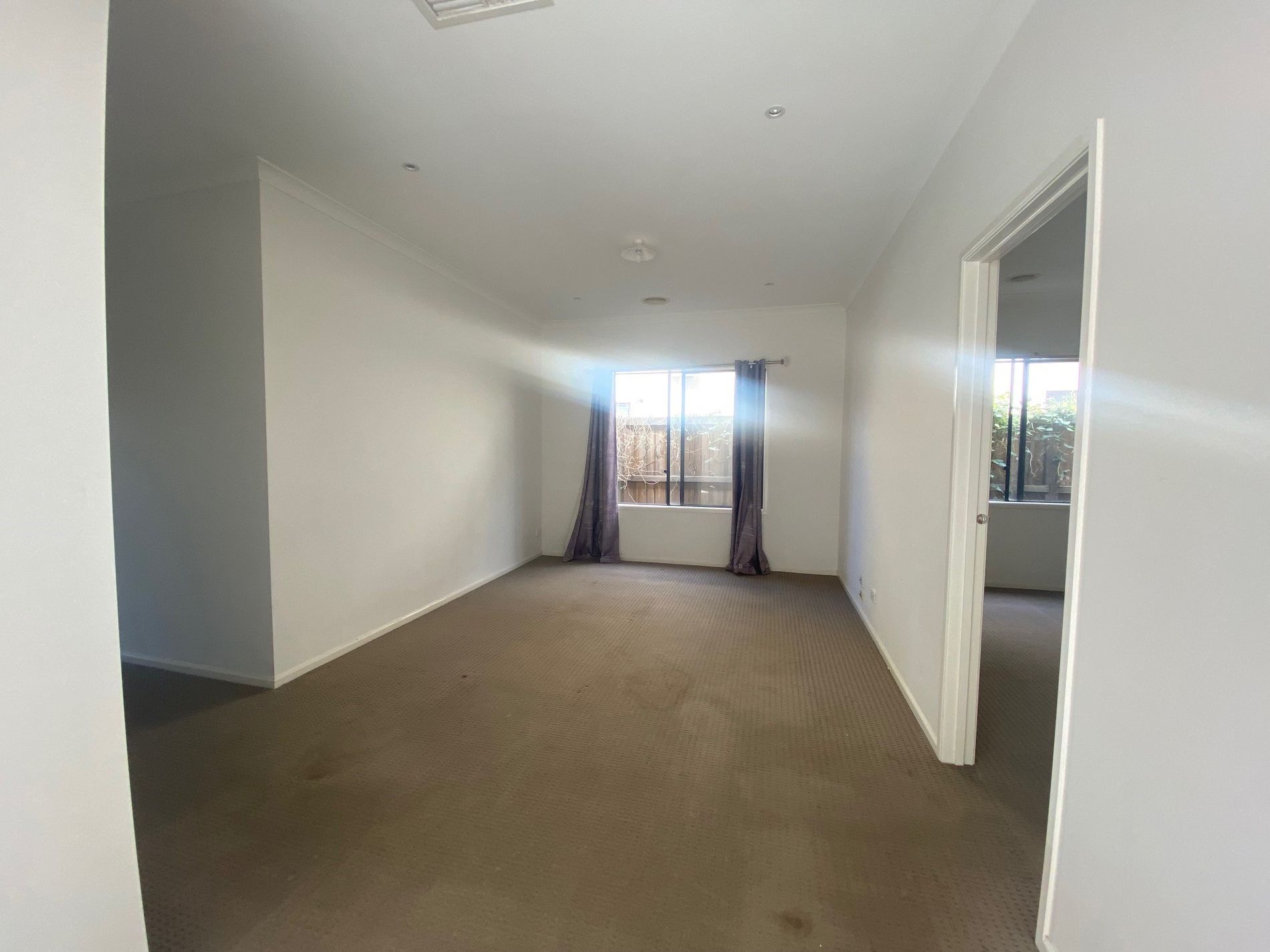 6 Trevor Crescent, Truganina