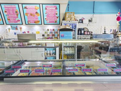 Cafe Kiama & Scoops Ice Creamery