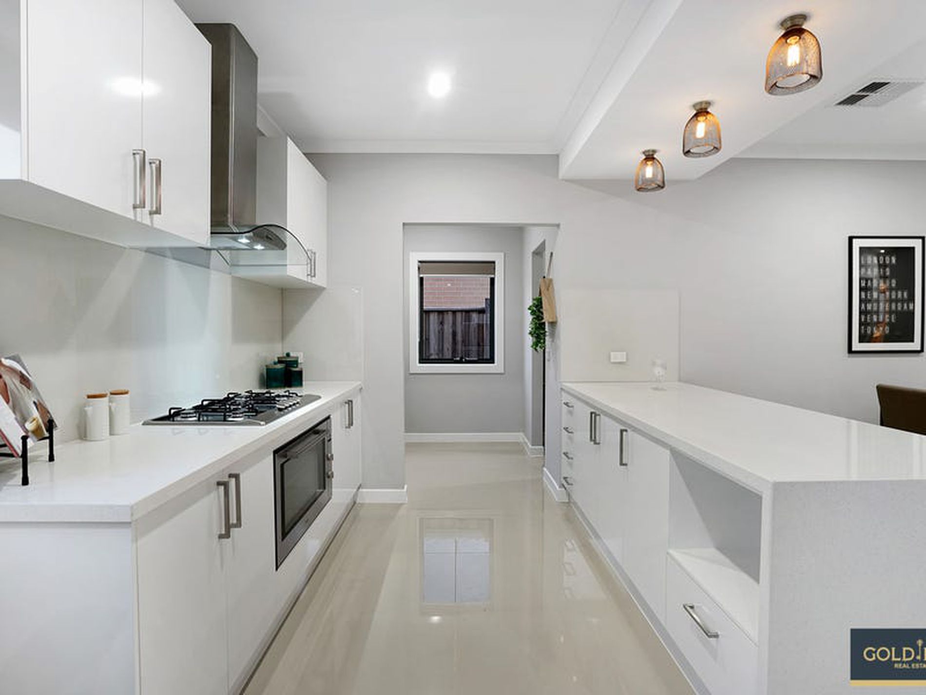 33 Lispenard Circuit, Point Cook