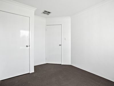 53 Colreavy Ramble, Baldivis