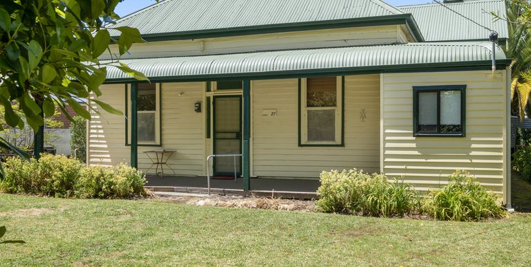 27 Clifton Street, Euroa