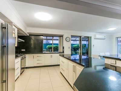 60 Whitfeld Terrace, Winthrop
