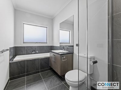 10 Yardi Way, Clyde North