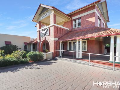 Office 6 / 143 -145 Baillie Street , Horsham