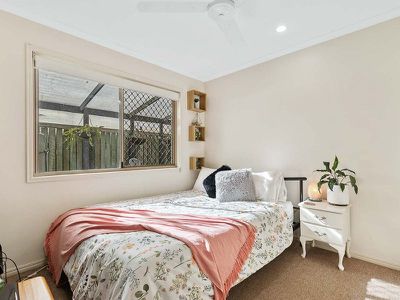 1 Bangalow Court, Kawungan