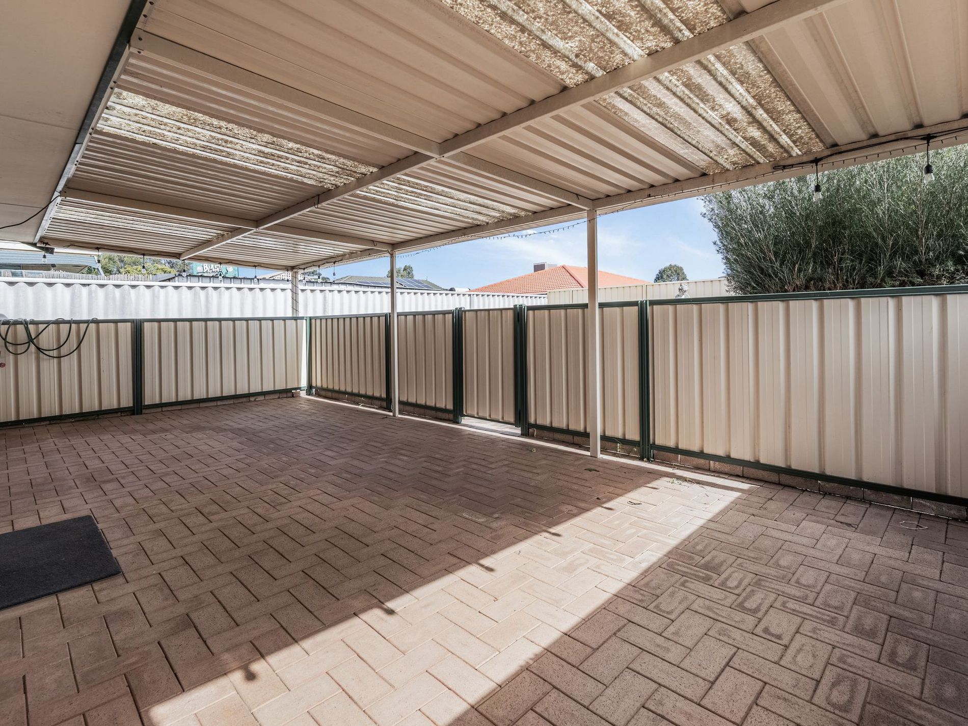 6 Tuscany Place, Caversham
