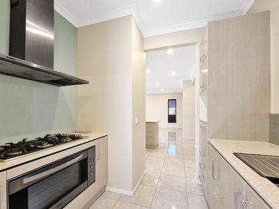 54 Amsterdam Avenue, Tarneit