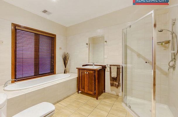 63 Craig Parry Drive, Hidden Valley