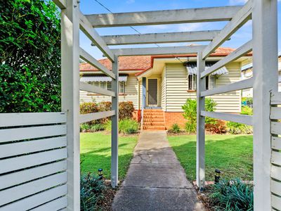 10 PAULINE STREET, Tarragindi