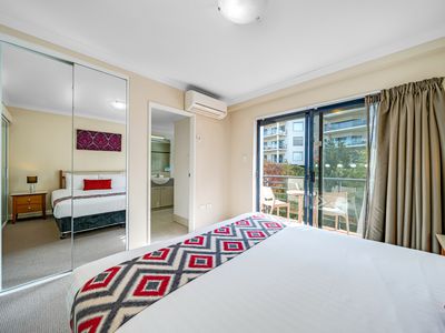 606 / 112 Mounts Bay Road, Perth