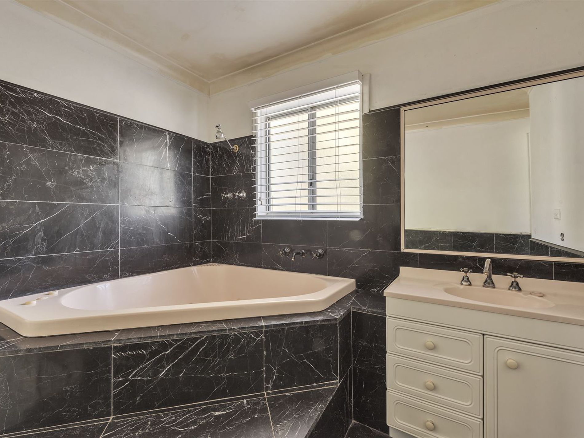 59 Cornfield Parade, Fishermans Paradise