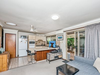 2 / 21 Adrian Street, Palmyra