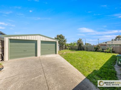 6 Nariel Place, Cranbourne West