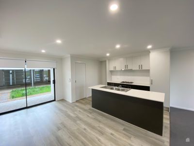 32 Greaves Avenue, Deanside