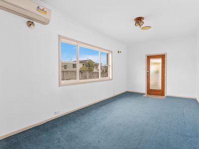 1 Kotari Parade, Lake Illawarra