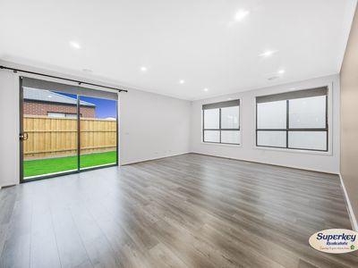 16 Moylan Drive, Rockbank