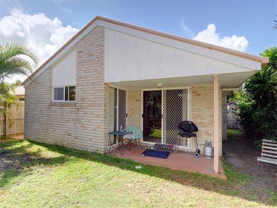 6 Honeymyrtle Court, Mountain Creek