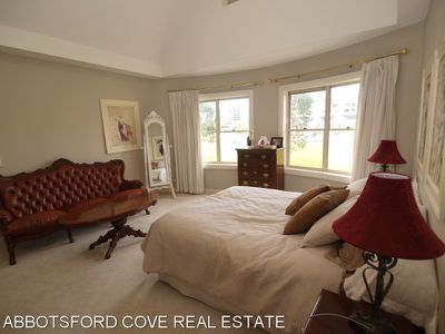 24 Figtree Avenue, Abbotsford