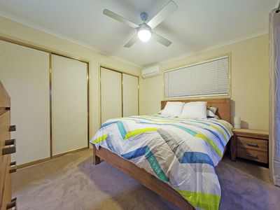 27 Teraglin Street, Manly West