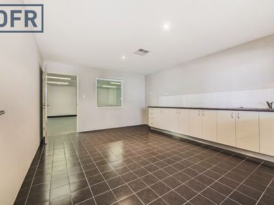 Ground Floor / 449 Yangebup Road, Cockburn Central